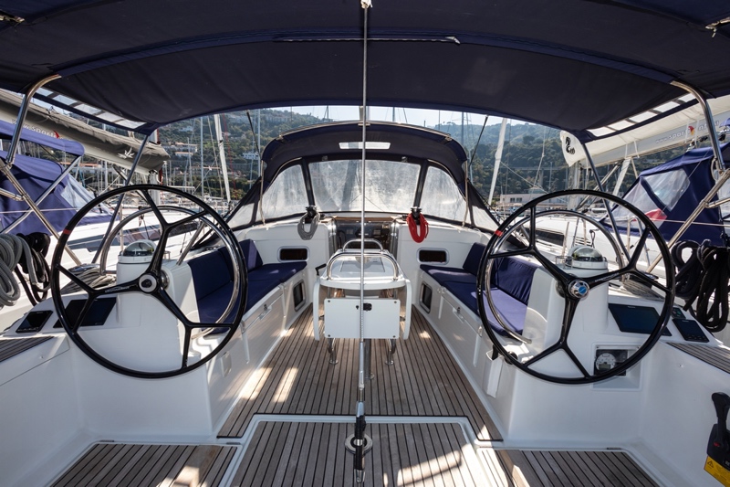 Lagoon 620